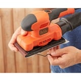 BLACK+DECKER 150W 1/3 vel vlakschuurmachine BEW220-QS Oranje/zwart