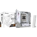 GIGABYTE GiBy X870I AORUS PRO ICE socket AM5 moederbord Wit